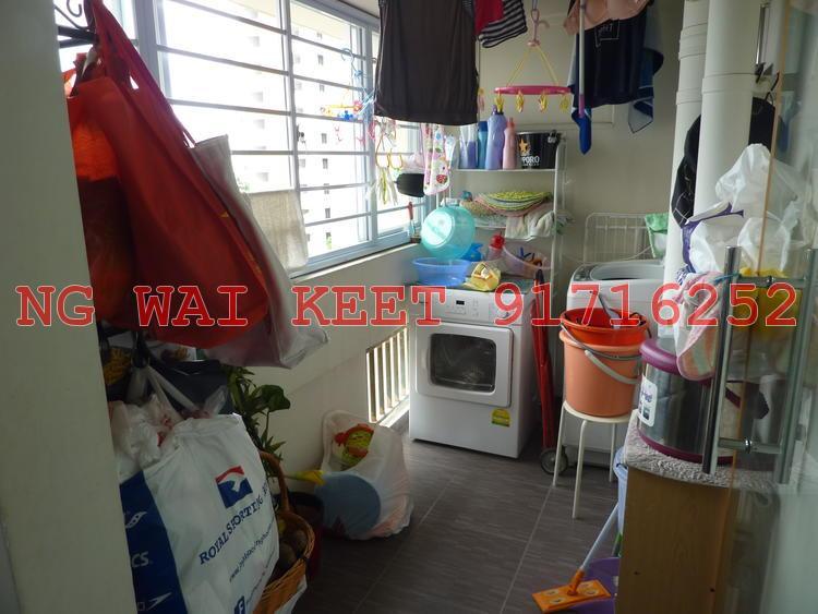 Blk 579 Hougang Avenue 4 (Hougang), HDB Executive #135138392
